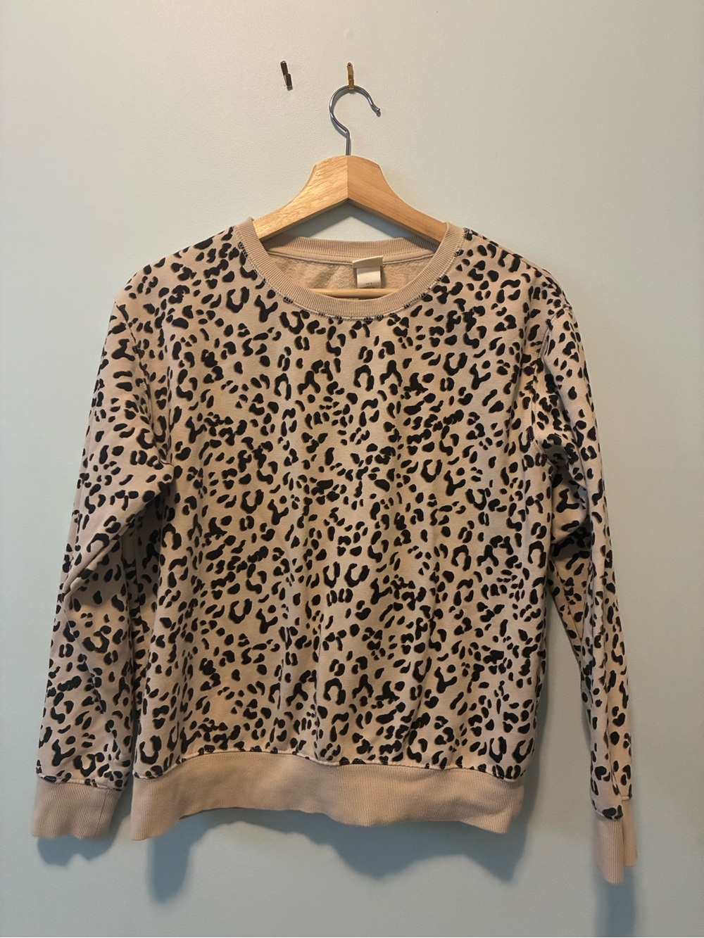 H&M Beige and Black Leopard Print Crewneck Sweater